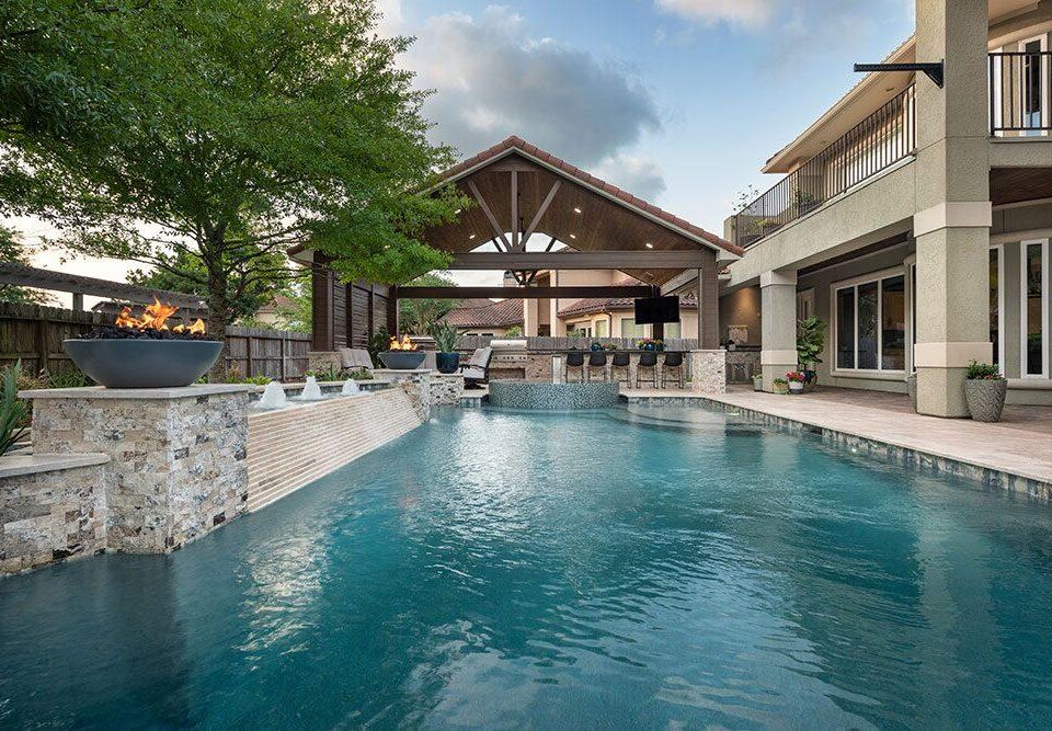 Freeform luxury pool 2